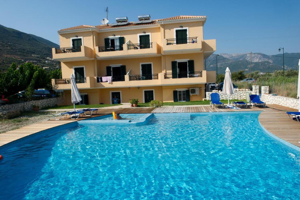 Calypso Luxury Studios Vasiliki  Bagian luar foto
