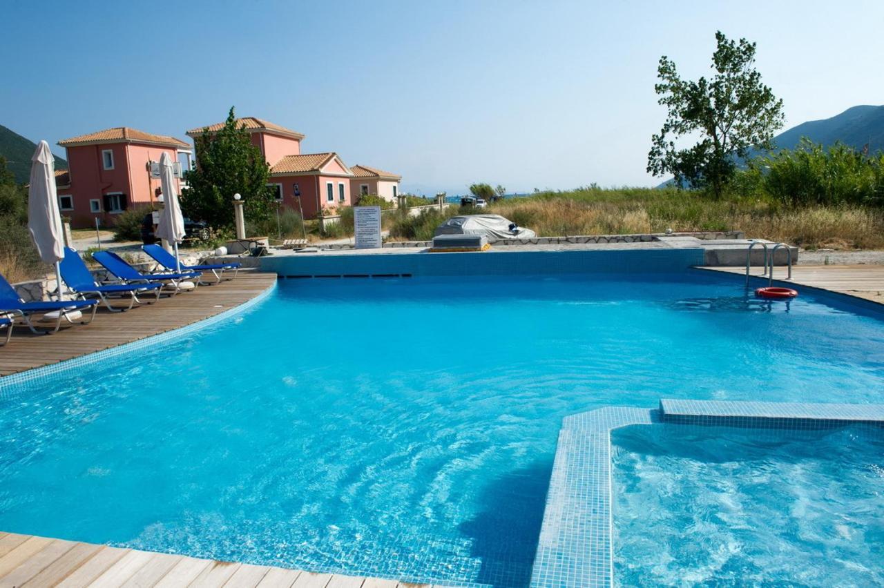 Calypso Luxury Studios Vasiliki  Bagian luar foto