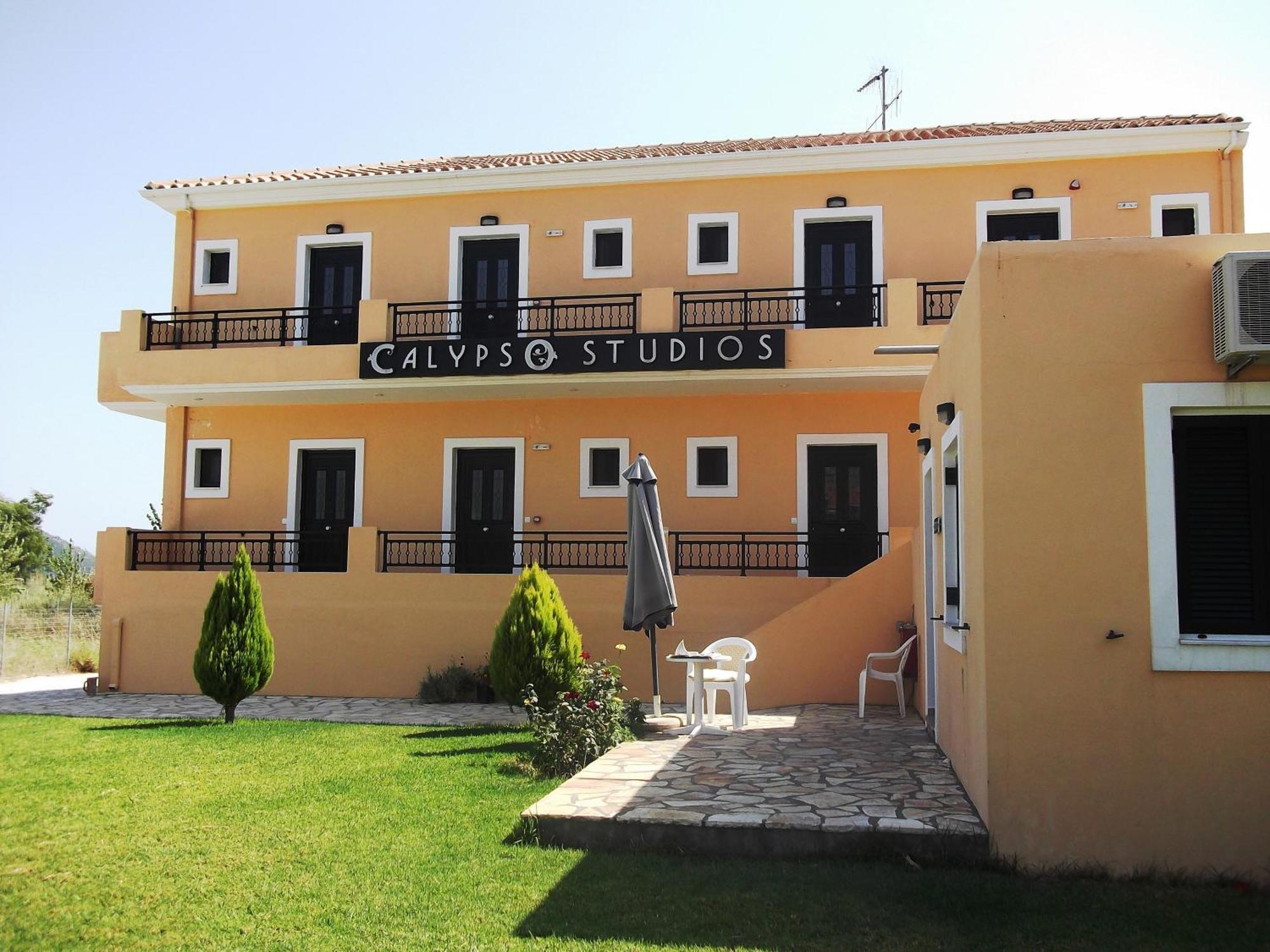 Calypso Luxury Studios Vasiliki  Bagian luar foto